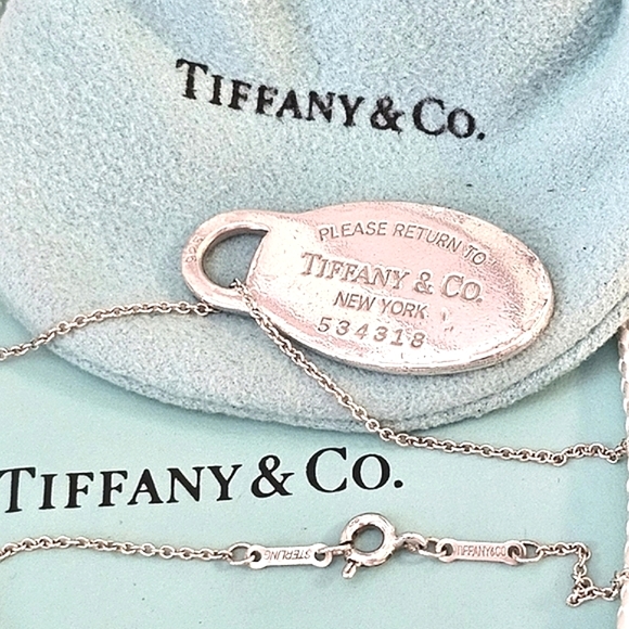 Tiffany & Co. Jewelry - ✨️Tiffany & Co. Please Return To Tiffany  925 Oval Tag STER Pendant Necklace💖